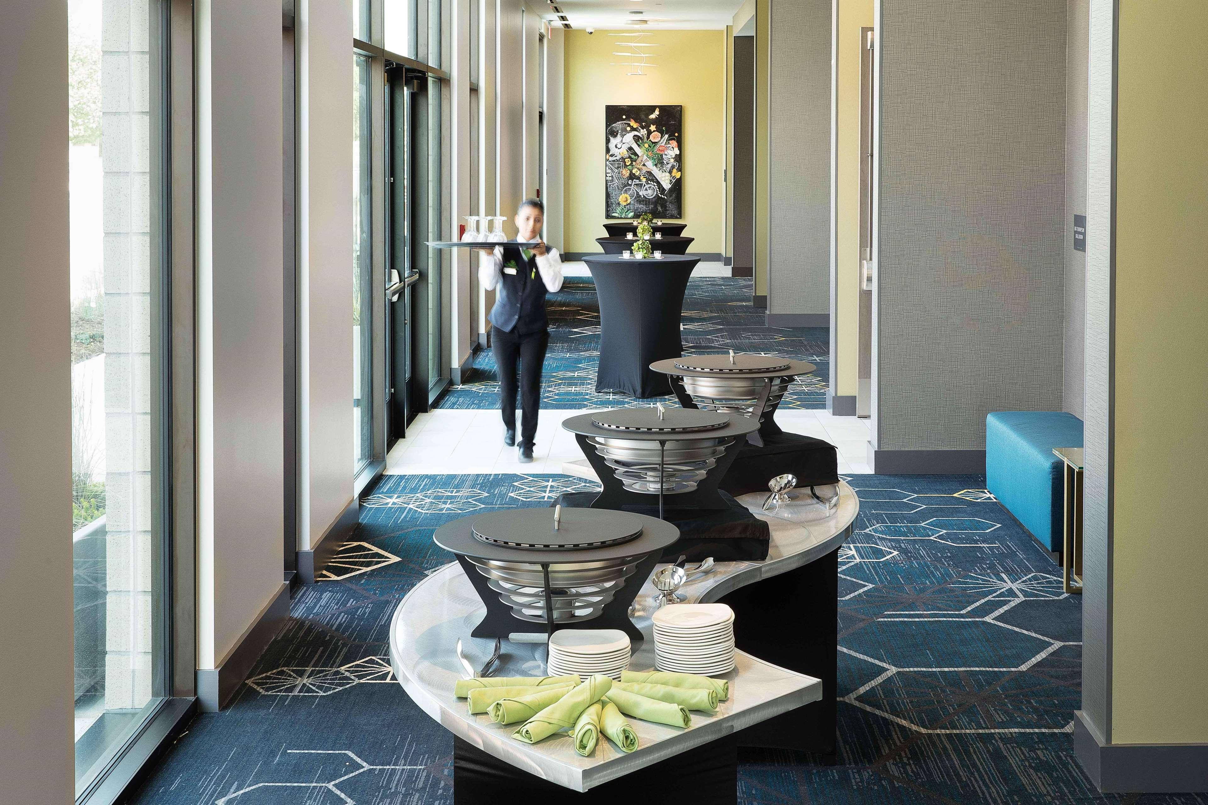 Doubletree By Hilton Greeley At Lincoln Park Hotel Exterior photo